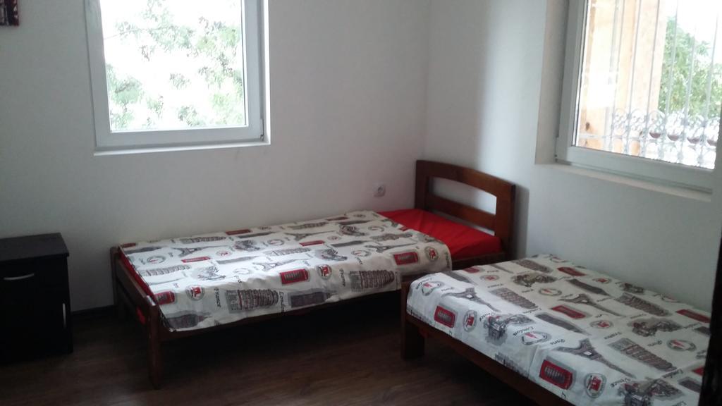 Guest House The House Пловдив Екстериор снимка